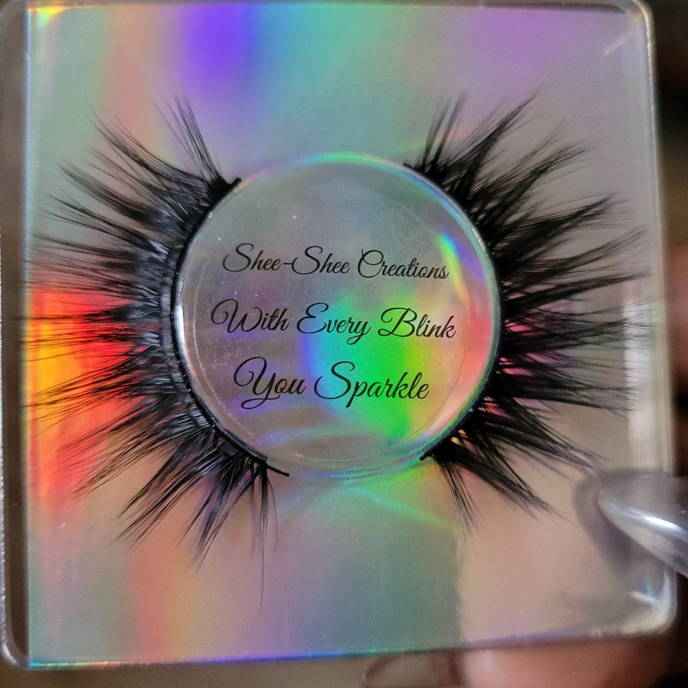 Lashes www.sheesheecreations.com